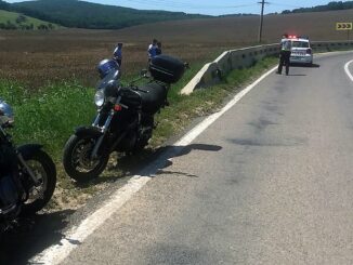 Motociclist rănit ușor după ce s-a lovit de un parapet, pe DN22 F. FOTO IPJ Tulcea